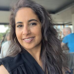 Navita J. | 2920 Charlottenlund