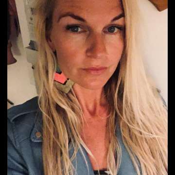 Sheila W. | 2950 Vedbæk Sheila W. | 2950 Vedbæk